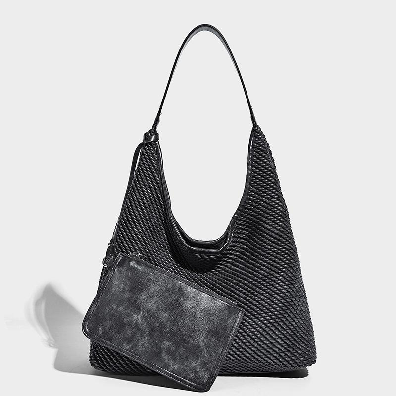 

Hand-woven women s handbag, niche large-capacity shoulder underarm bag, high-end versatile tote bag with a mother-daughter design 34*12*27CM синий