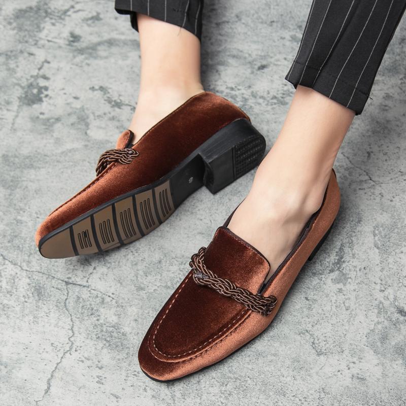 Uformelle festsko for menn Gentleman retrostil Fritid Forretning Daglig Utendørs Mote Gate Store Størrelser Slip-on