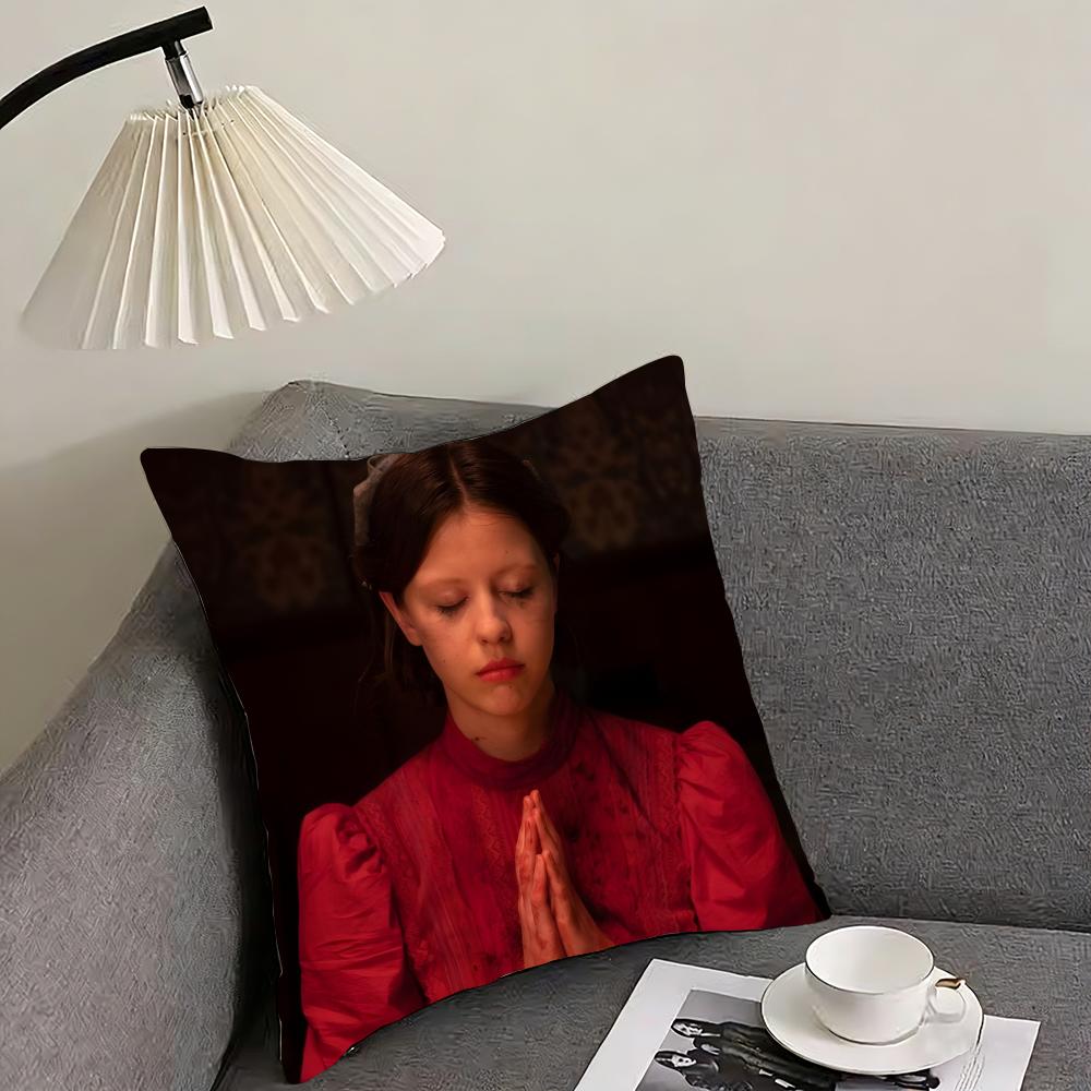 

Pearl 2022 Horror Film Cushion Cover Reversible Plush Pillow Cover – For car, sofa, bedroom, perfect as a gift. 12x12Inch