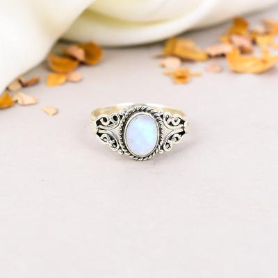 Regenbogenmondstein 925 Sterlingsilber Ovaler Edelstein Boho-Stil Handgefertigter Ring für Frauen