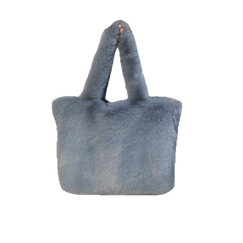 Chic Plush Tote: Large Capacity, Versatile Furry Handbag for Women - Perfect for Autumn & Winter, Worn As Shoulder or Crossbody Bag.