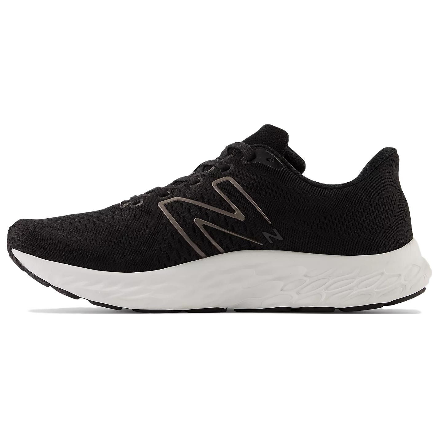 

New Balance Men s Fresh Foam X EVOZ v3 Black with Silver Metallic Running Shoe MEVOZLK3 41.5