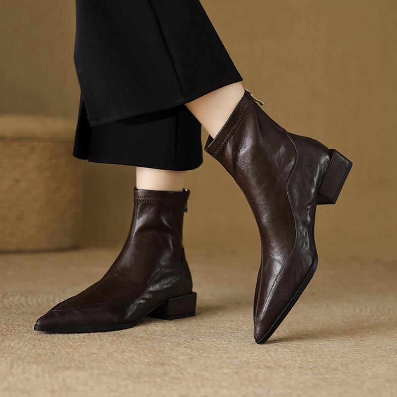 Women's Retro Brown Chelsea Boots: French Pointed Toe, Elastic Slim Fit, Chunky Low Heel, 2026 Autumn/Winter Collection