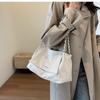 Casual Soft Surface Large Capacity Bag Women 2024 New Popular All-Match Chain Messenger Bag Popular Silver Shoulder Bag Handbag