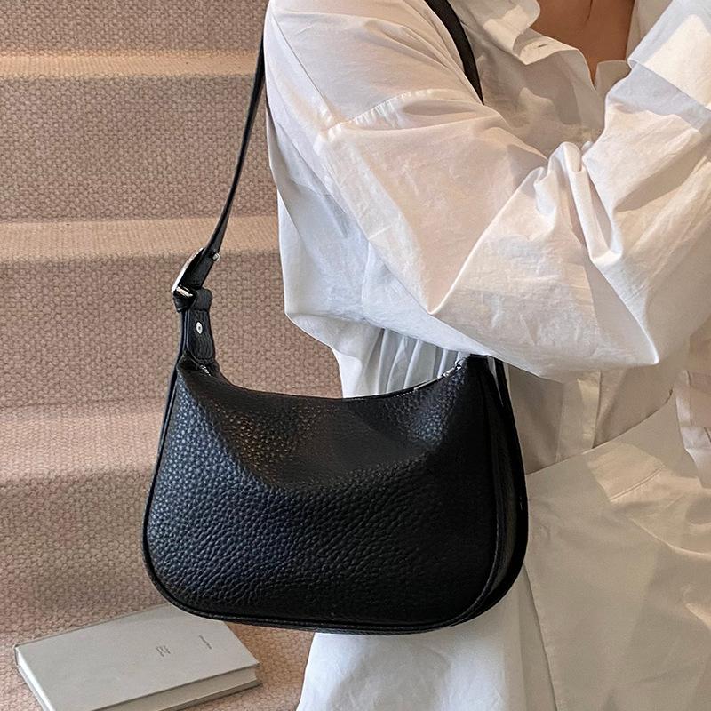 Simple and fashionable bag women's 2025 new Korean version versatile shoulder underarm bag niche high-end dumpling bag messenger bag