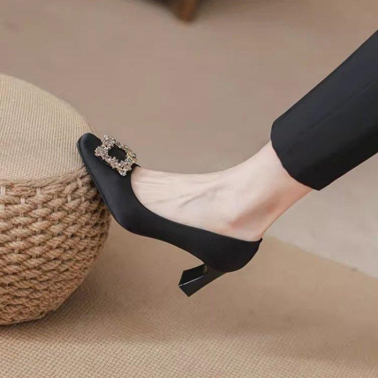 French temperament thick heel rhinestone high heels autumn new black rhinestone square buckle ornament butterfly flower shoes