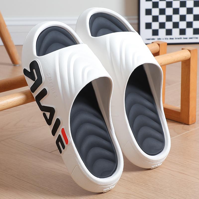 

2025 Новые модные мужские/женские летние тапочки, нескользящие тапочки, уличные пляжные шлепанцы для мужчин, удобная домашняя обувь 38-39