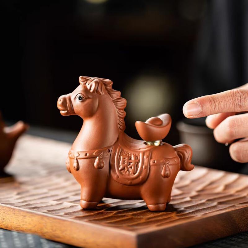 Handmade Purple Clay Zodiac Horse Tea Pet Ornament for Tea Ceremony Decoration