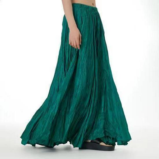 2024 Trendy European-American Minimalist Pleated Swing Skirt for Women - Autumn/Winter Collection