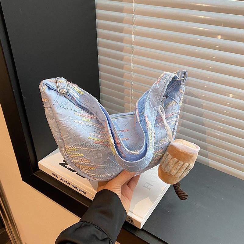 Chic And Fashionable Shoulder Dumpling Bag With Durable Composite Material For Trendsetters