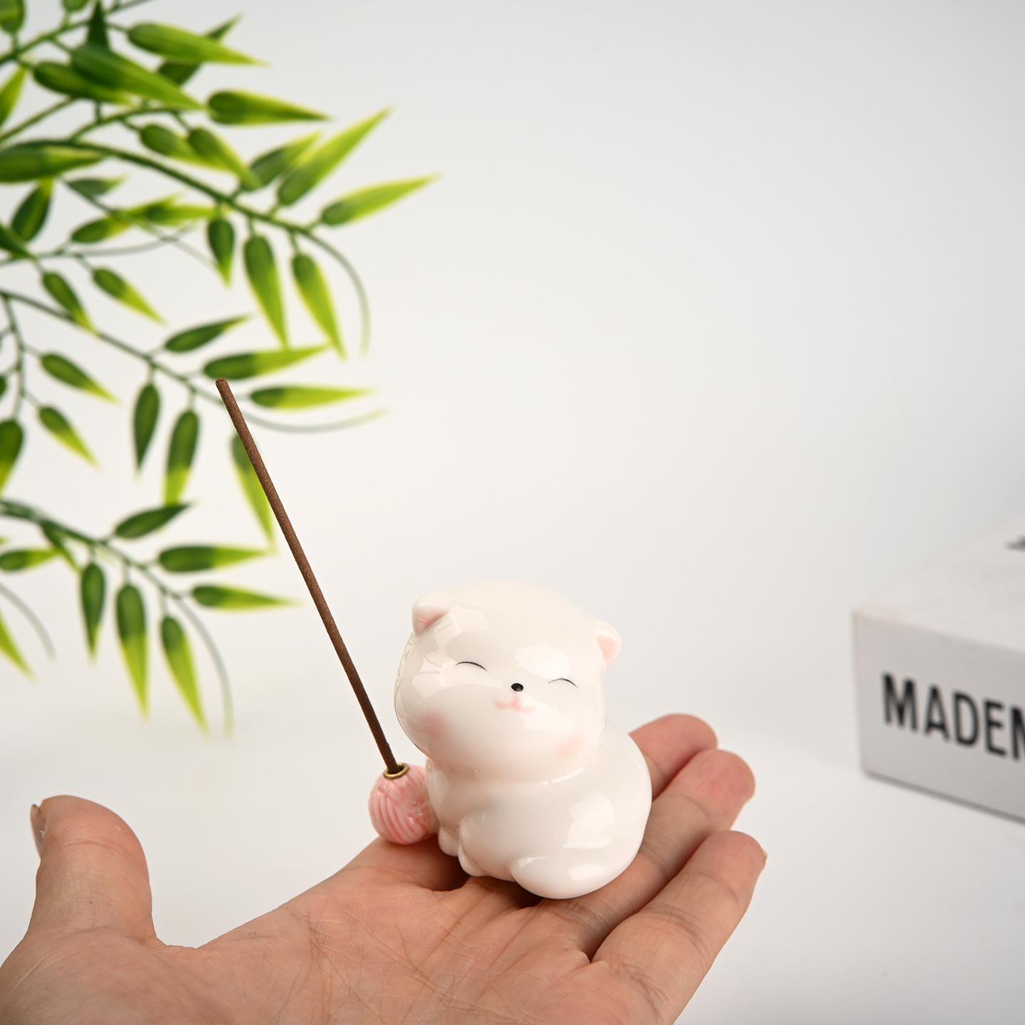 Nordic Ceramic Kitten Incense Holder - Soft, Cute & Healing Tea Ceremony Burner