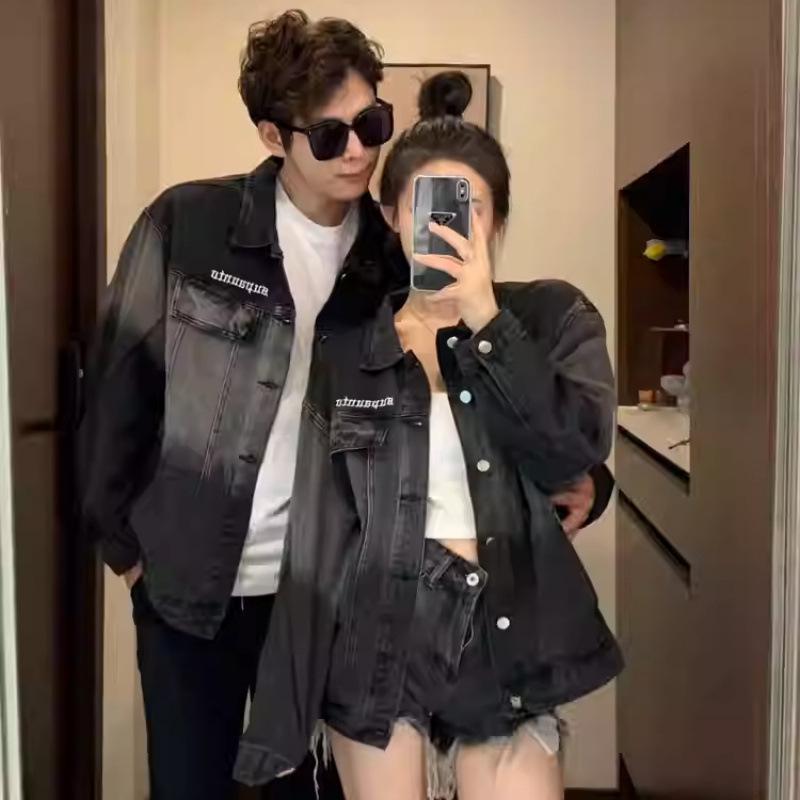 

[Новое поступление] Высококачественный комплект джинсовых курток для пары - 24 стильных осенних дизайна, суперпопулярный кардиган! Men S + Women S