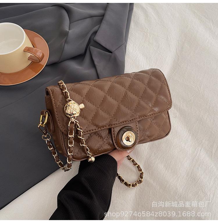 

Fashion diamond lattice chain small bag women s 2025 new autumn and winter popular versatile crossbody bag commuter shoulder small square bag