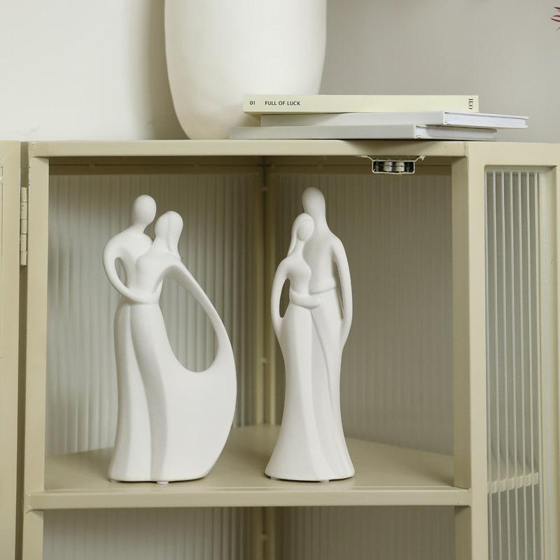 Nordic Modern Ceramic Couple Art Ornaments Home Furnishings Living Room TV Cabinet Wedding Gifts Soft Decorations