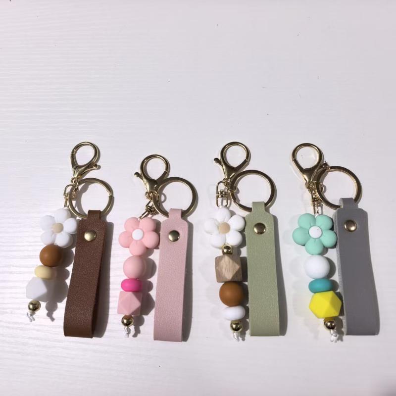 Custom Silicone Flower Beads Keychain Soft PU Leather Anti-Scratch Bag Pendant Lovely Gift for Women Valentine's Day