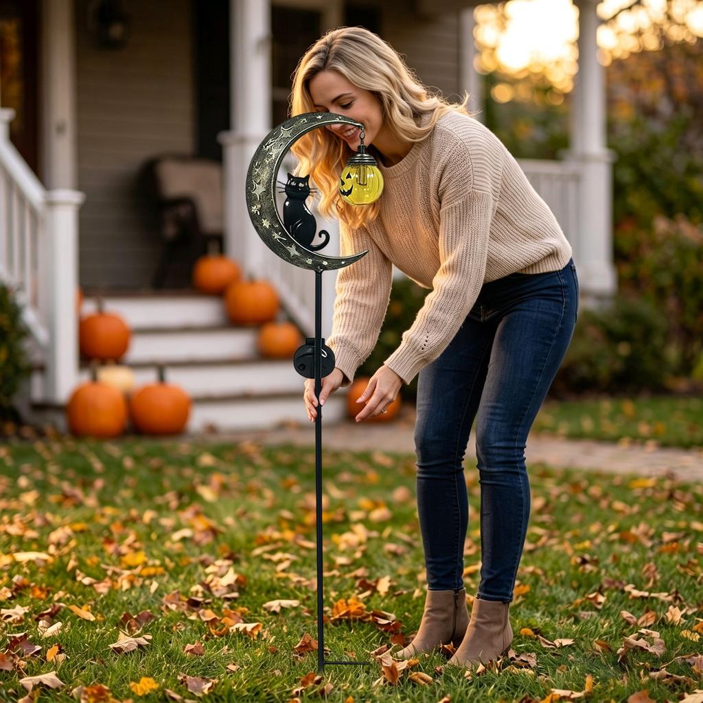 Halloween Gartenstablicht mit Kürbis-Mond-Design für Außendekoration