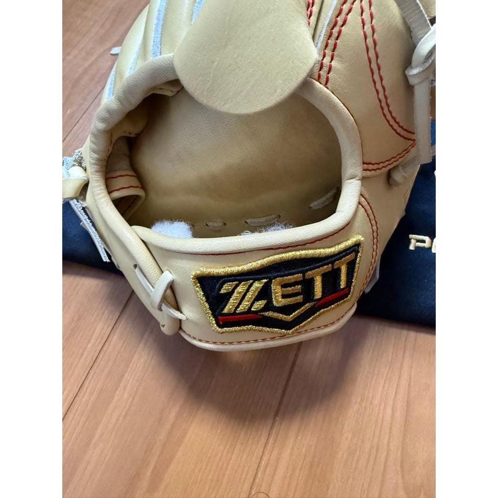 Used Super limited ZETT PROSTATUS Senga model using professionally supplied leather
