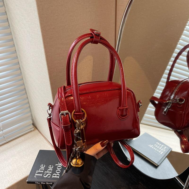 Premium Retro Small Bag Women's New Spring and Summer Versatile Messenger Bag Handbag