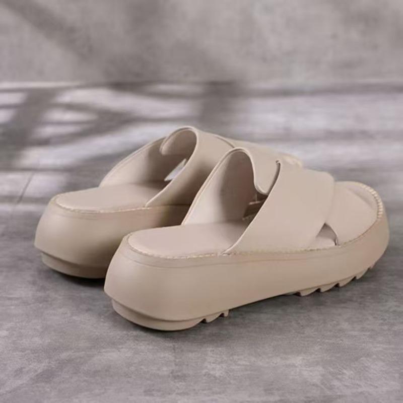 Pantofole fresche taglia grande da donna estive da esterno scarpe da donna europee e americane a punta aperta impermeabili con tacco a zeppa da tavolo a suola spessa