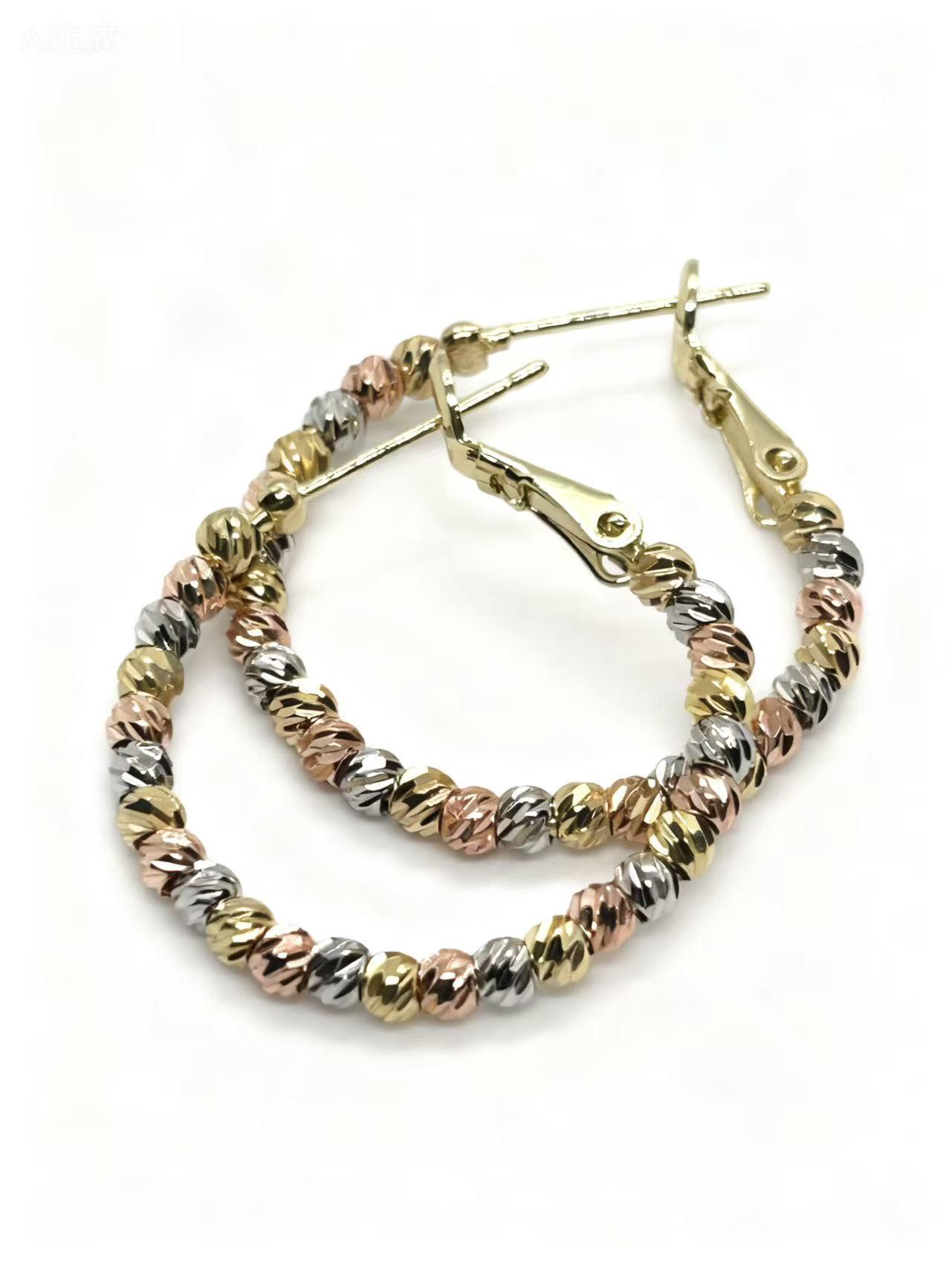 

Elegant Retro Gold Hoop Earrings for Women - Large, Exaggerated High-Class European-American Style