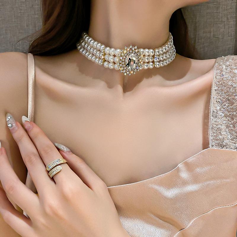 Artificial Pearl Crystal Diamond Necklace European and American Exaggerated Atmosphere Short Neck Choker Retro Internet Celebrity Necklace