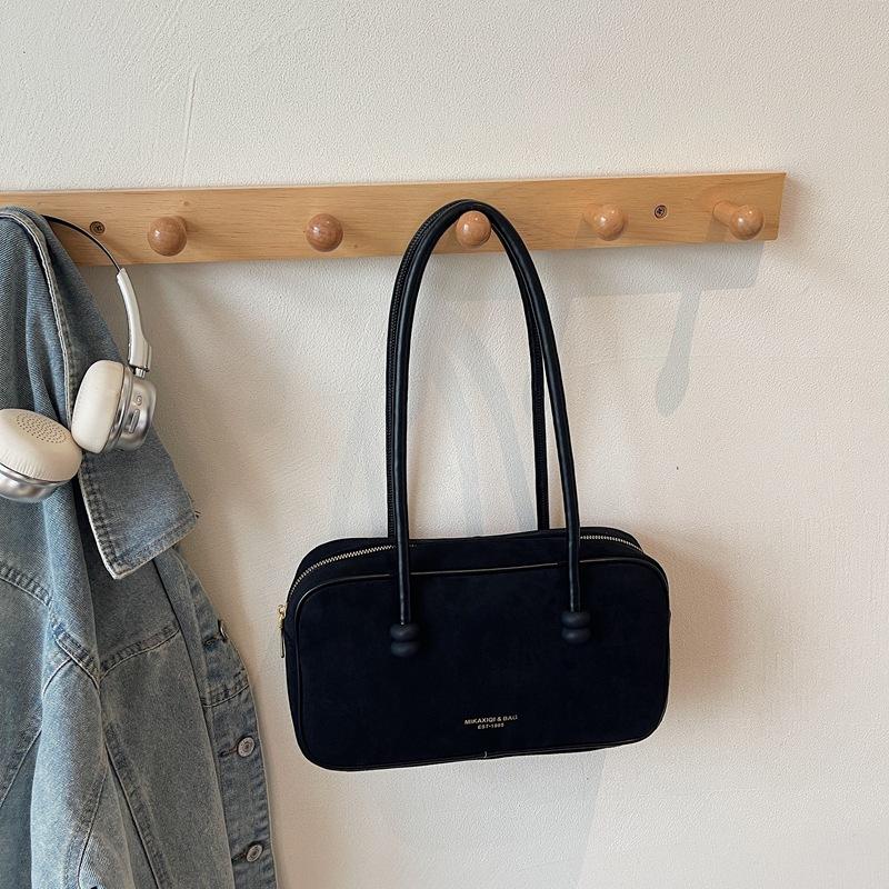 Casual large-capacity versatile simple and fashionable new suede commuter 2025 autumn women's portable shoulder armpit bag