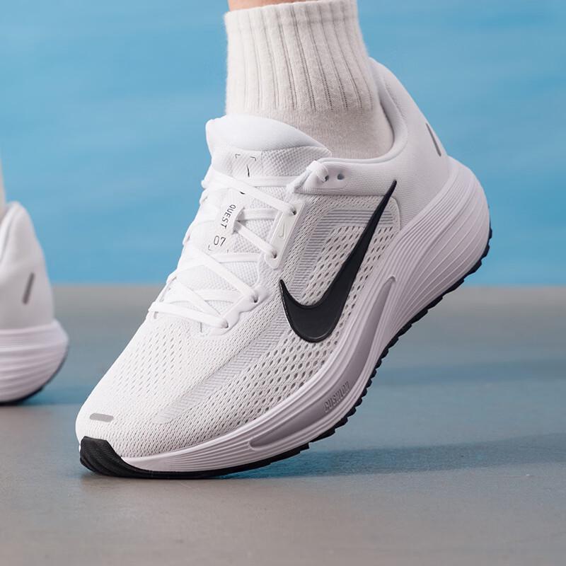 Nike Scarpe da Corsa su Strada 7/24 per Uomo