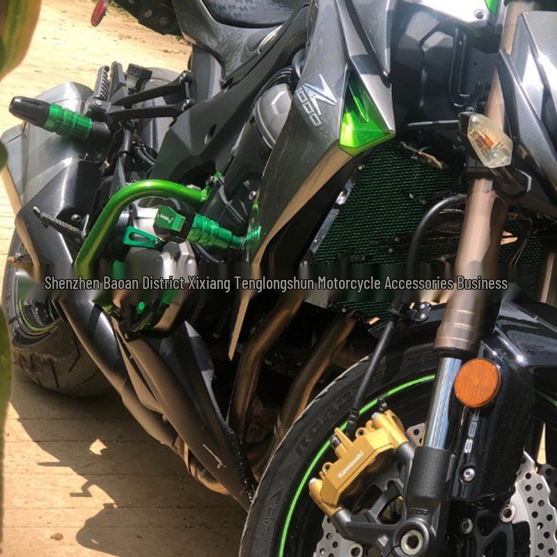Kawasaki Z900/1000 Engine Guard: Anti-fall Block Accessory