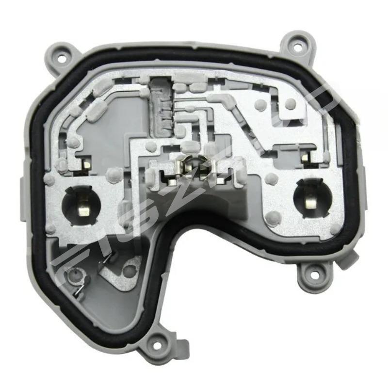China Tail Light Base Rear Brake Lamp Circuit Board Wiring Harness Plug Left Right New Automobile Part for Jeep Renegade
