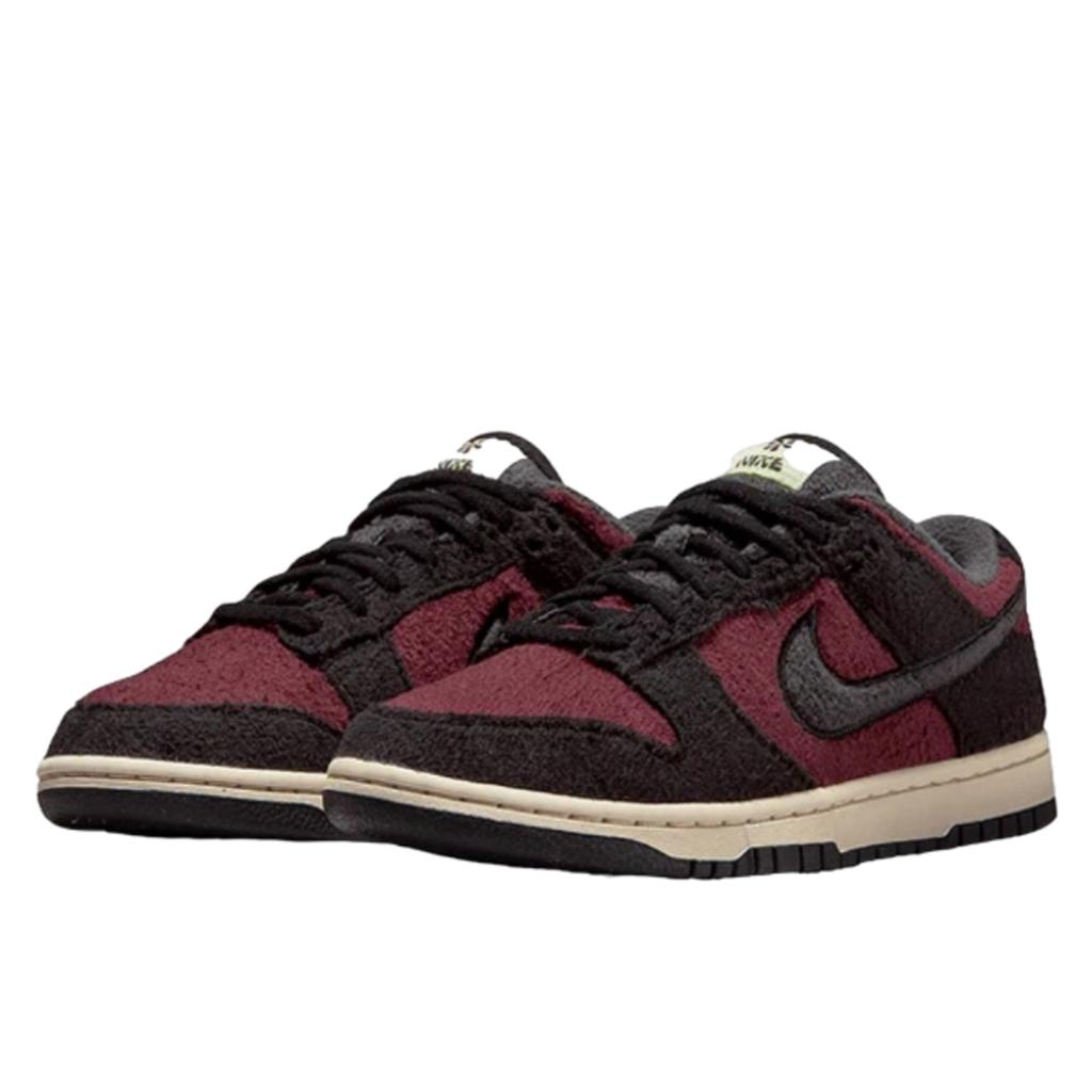 Nike Dunk Low SE Fleece Burgundy Crush