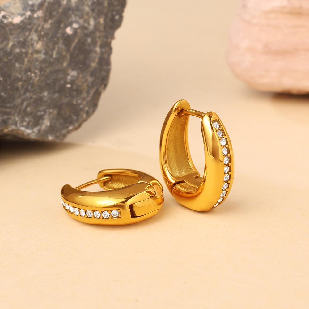 European & American Geometric Rhinestone Earrings: Chic, Casual, High-End Fashion for Women