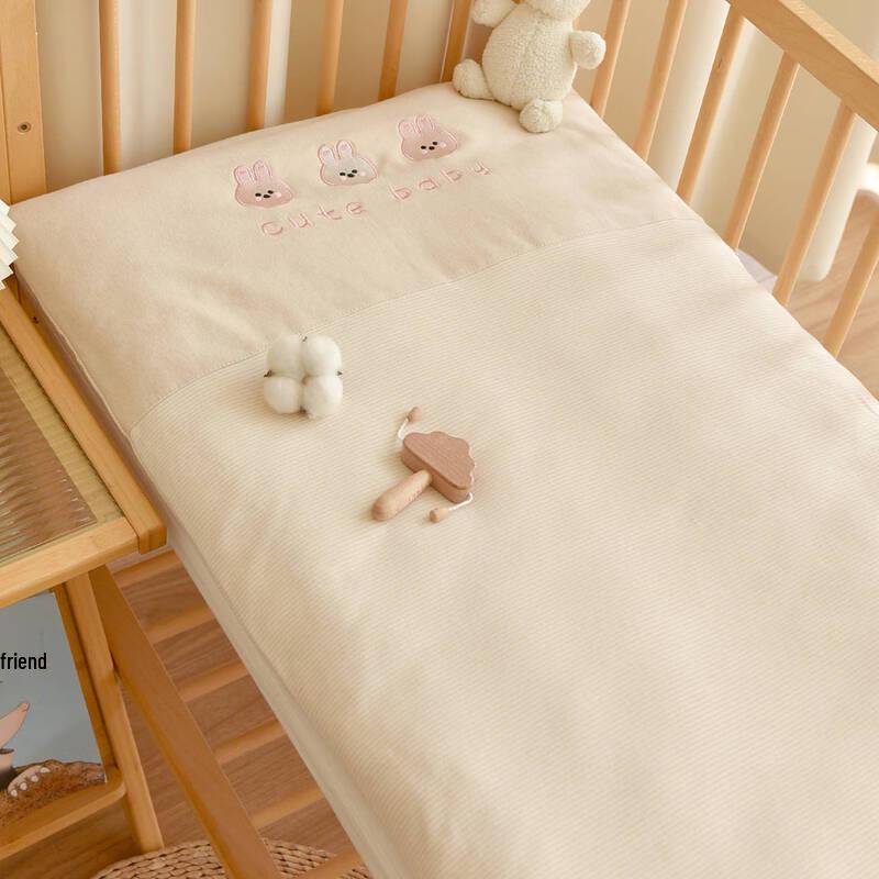 Huan Gu Baby All-Season Thick Cotton Quilt with Cute Rabbit Design