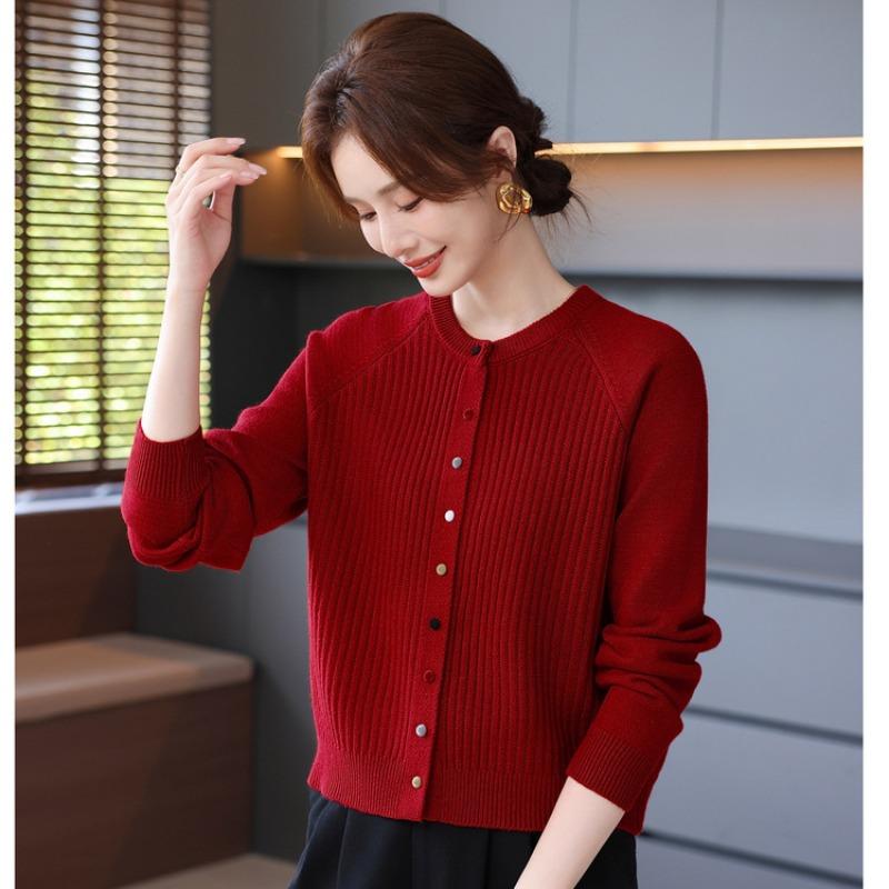 Elegant Temperament Mother Sweater Women's Coat Autumn New Color Button Knitted Sweater Cardigan Medium and Old Women's Clothing