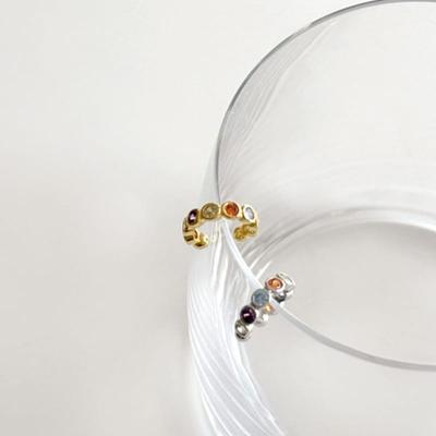 Mi0 Rainbow Ear Cuff