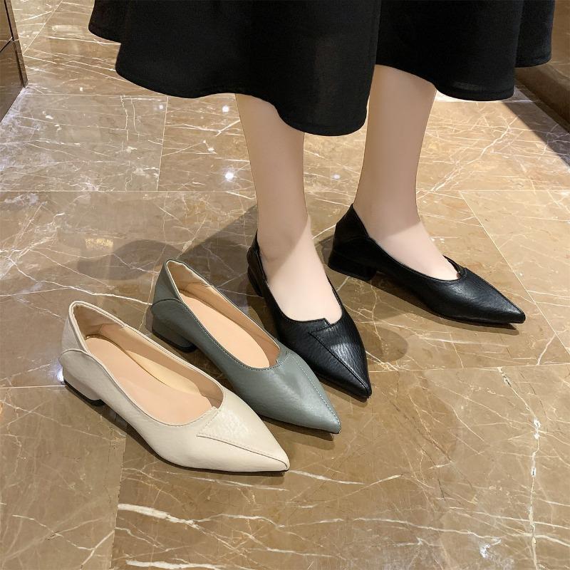 Simple wedge heel thick heel women's shoes autumn new fairy gas shallow mouth pointed head gentle single shoes women