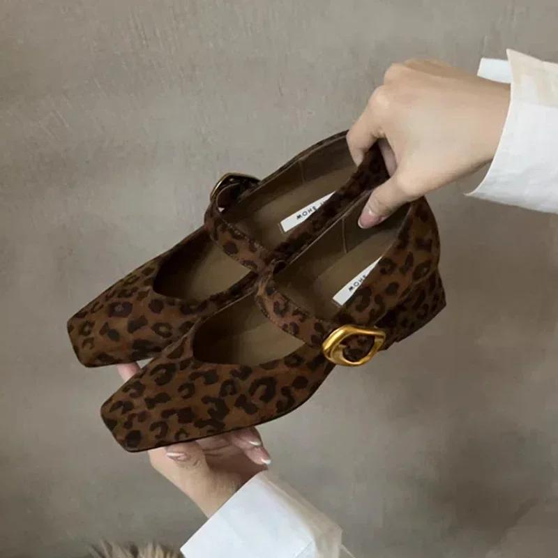 Chaussures à Talons Hauts à Bout Carré pour Femmes Chaussures Marie Janes en Daim Nouvelle Hiver Femme Marque Mode Escarpins Élégants Peu Profonds Zapatillas