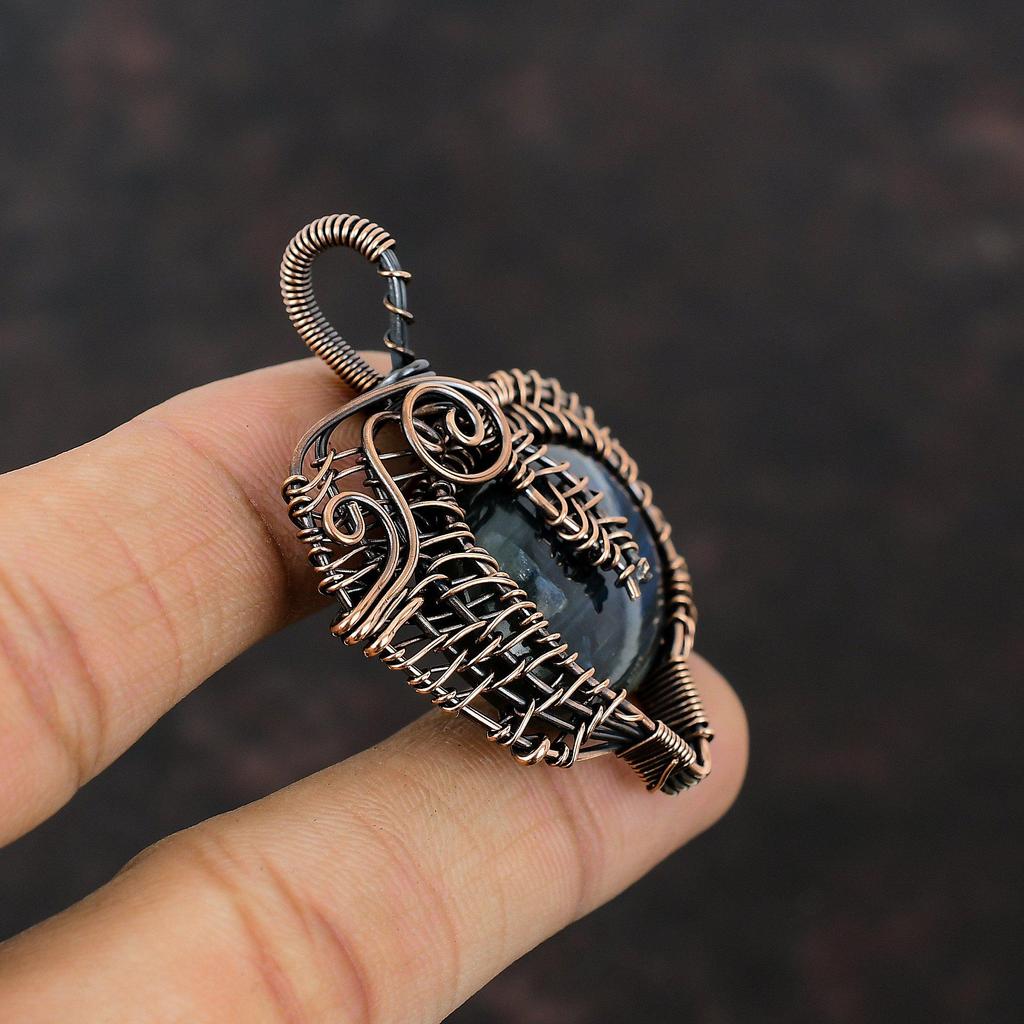 Labradorite Pendant Copper Wire Wrapped Pendant Handmade Gemstone Pendant Unique Copper Design Jewelry Gift For Her Elegant Pendant For Gift