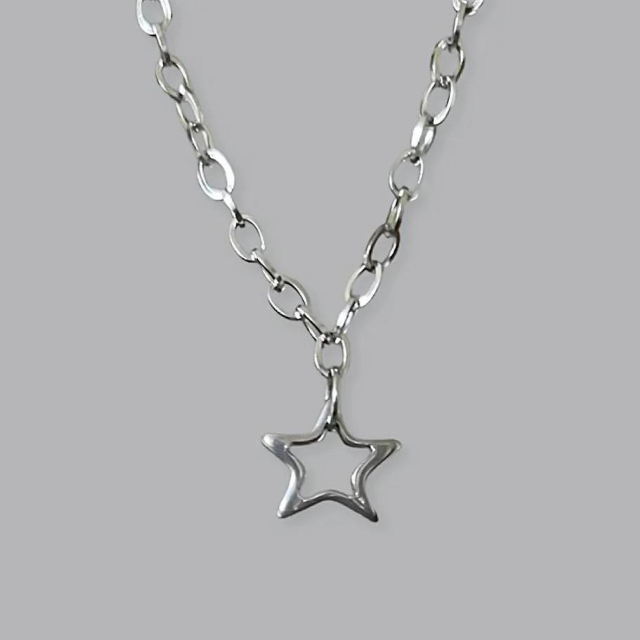 

Simple Fashion Sliver Color Stainless Steel Hollowed-out Five-pointed Star Pendant Necklace for Women Men Personality Jewelry