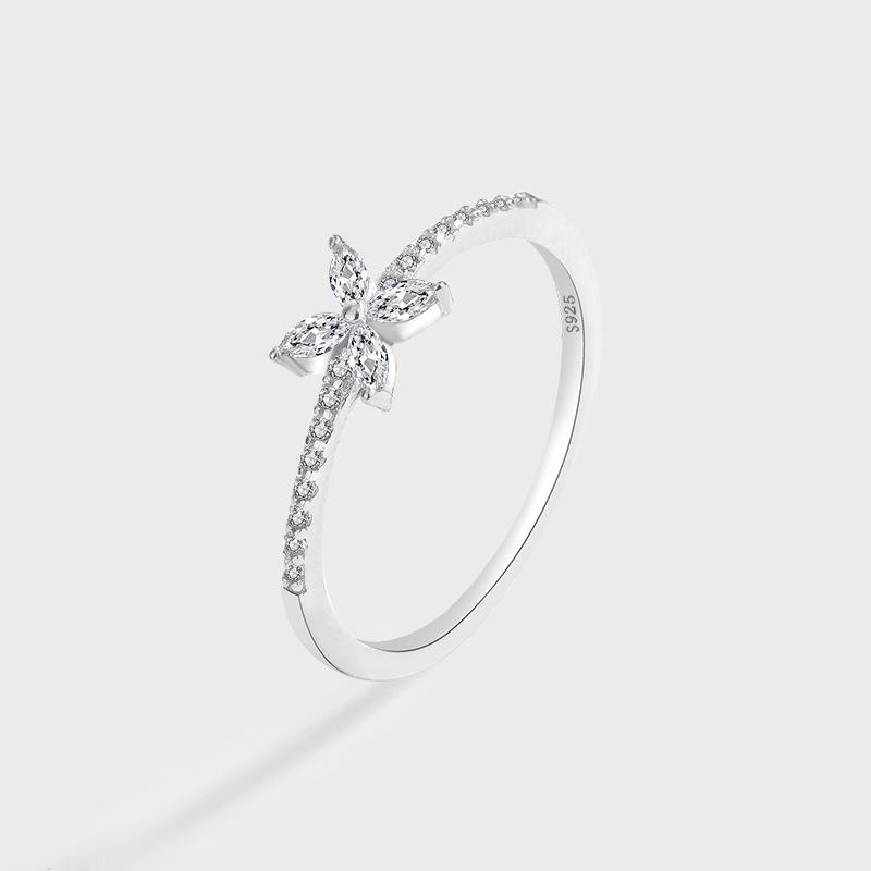 

Bestselling 925 Sterling Silver Four-Leaf Clover Women s Ring Size 7