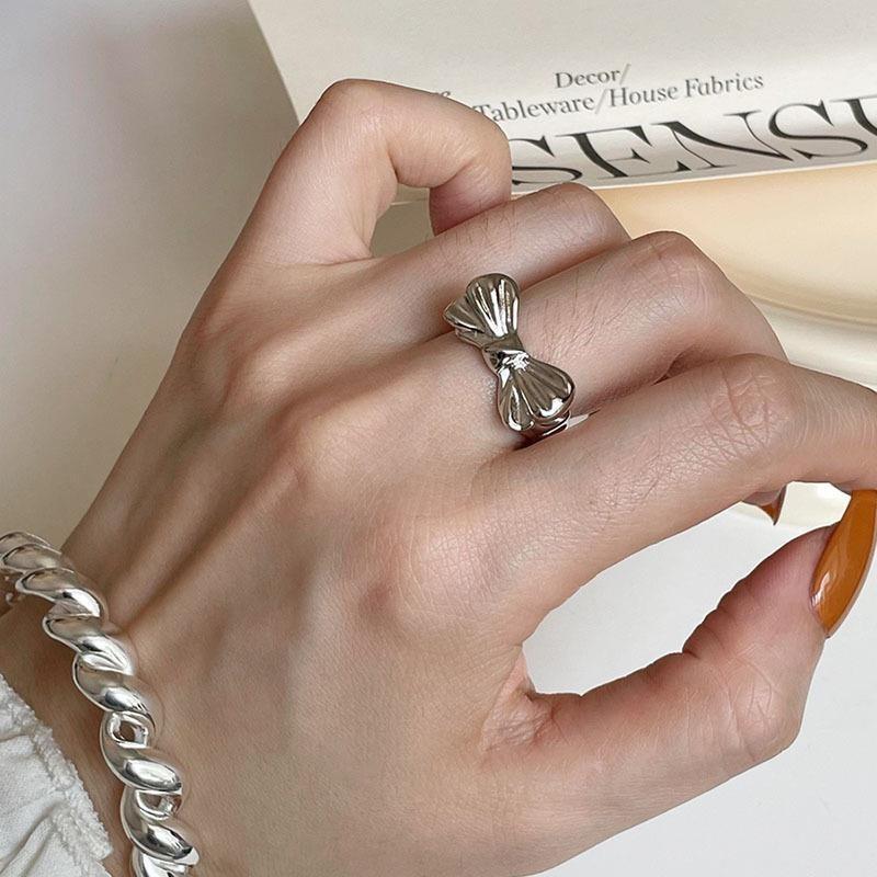 Elegant Adjustable Copper Butterfly Bow Ring For Women Perfect For Chic Everyday Wear