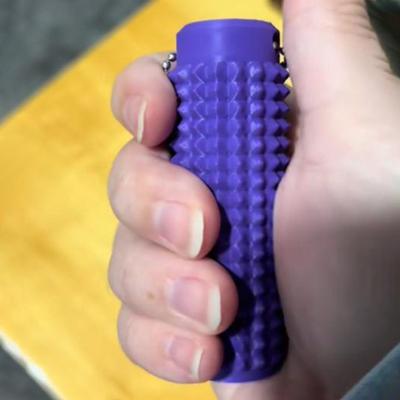 Stacheliger Grippie Stim Schlüsselanhänger Taschen-Mini Beruhigendes Fidget-Spielzeug Stachelig Hart Massage