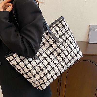 Large Capacity Plaid Bag for Women New Fashion Striped Fashion Handbag Fashionable Versatile One-shoulder Tote Bag