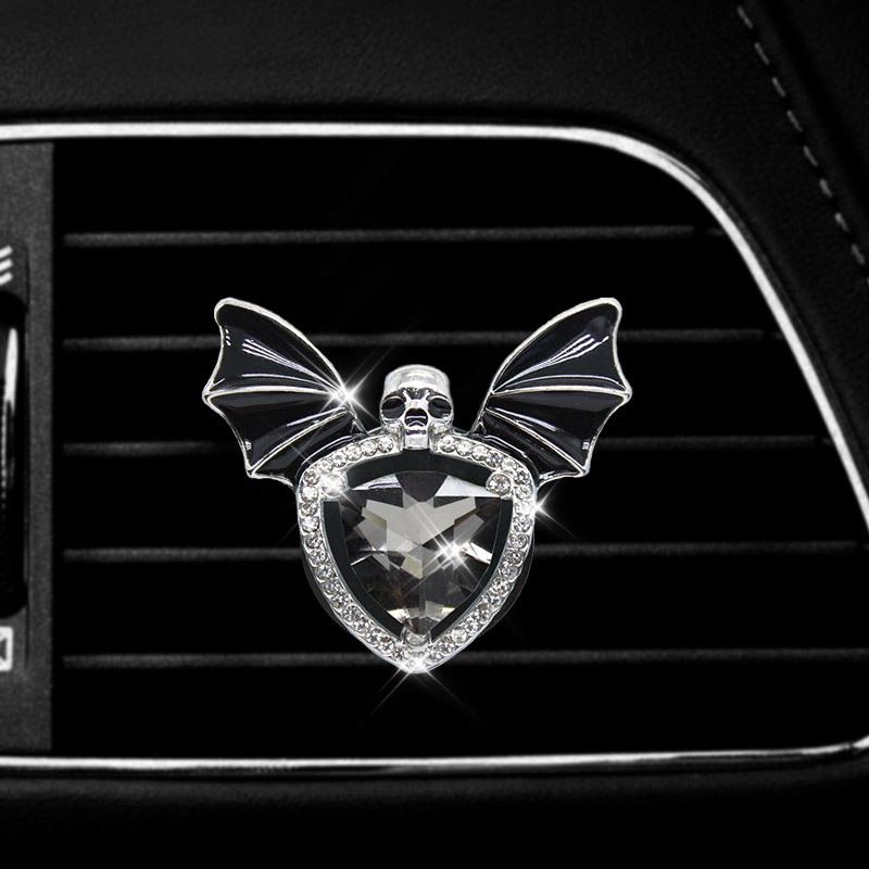 New Skull Style Perfume bottle car Air conditioning outlet perfume car perfume car interior accessories car fragrance