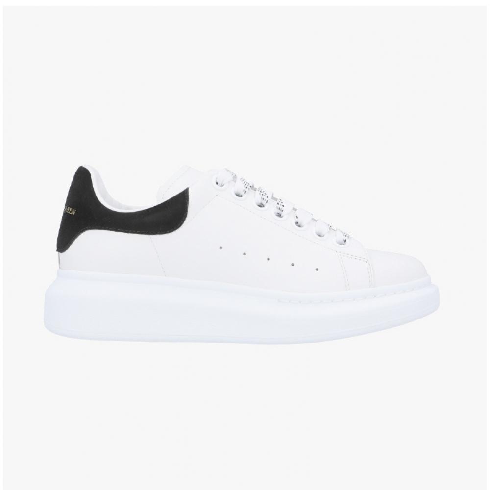 Alexander Mcqueen Scarpe da ginnastica basse con linguetta nera suola interna 553770 Wiaih 9061