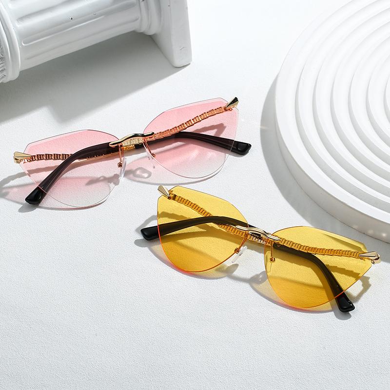 Fashion Sexy Cat Eye Metal Sunglasses Women Men Luxury Gradient Brand Sun Glasses Outdoor Travel Shopping Lady Man Eyewear UV400