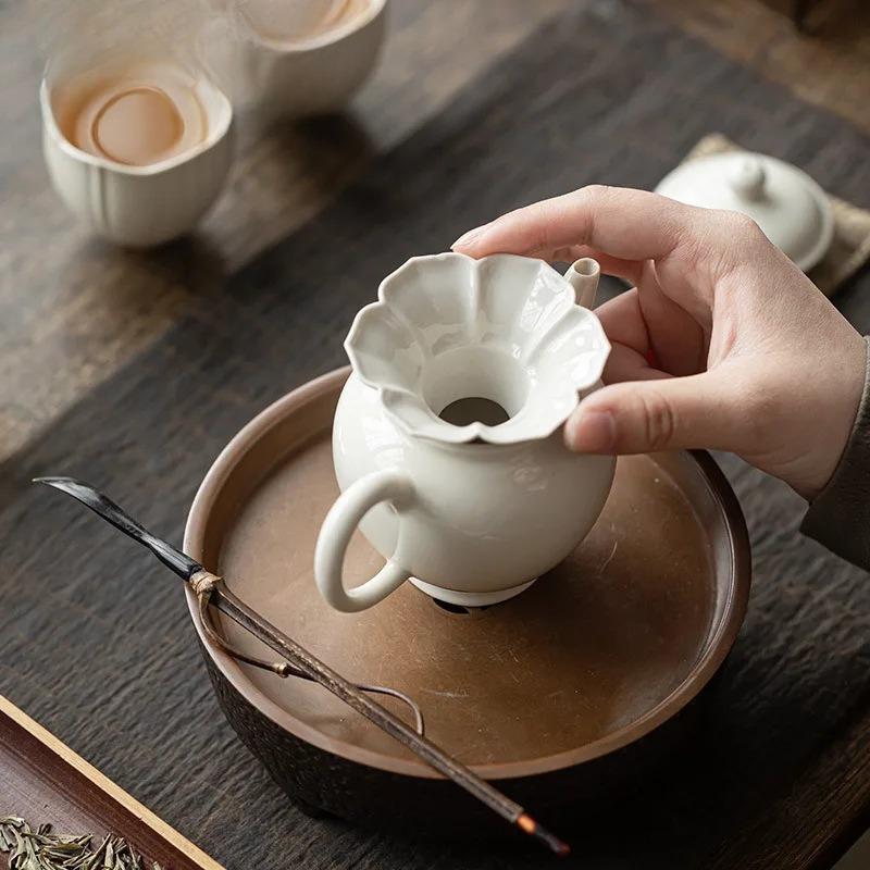 Plant Ash Lotus Petal Leaf Tea Funnel Pouring Into Pot Extractor Leakage Filter Tea Making Throwing Tea Device Teaware Items