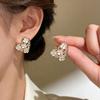 @Special Sweet Girl Style Love Flower Stud Earrings Temperament Gentle And Versatile Exquisite Fashion Light Luxury Earrings
