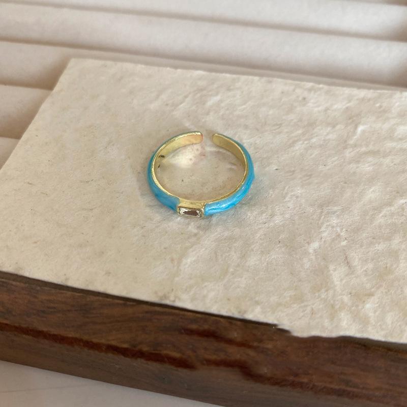 

Капающее масло циркон цветок квадратное кольцо с открытием свежий и милый нишевый модный универсальный ювелирный аксессуар