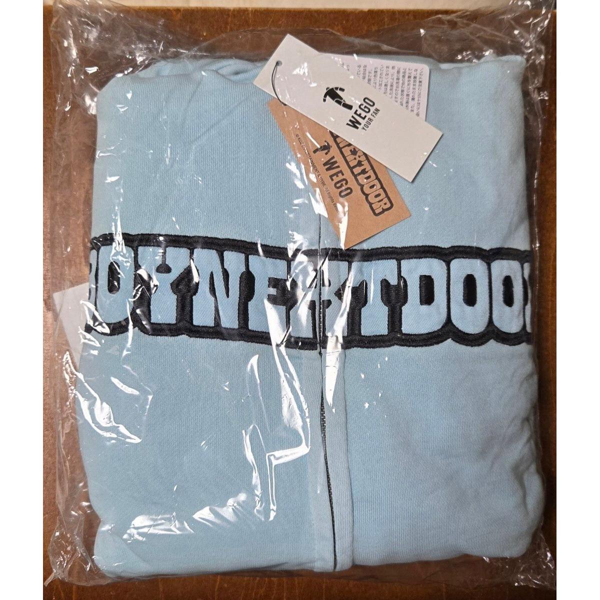 BOYNEXTDOOR Collaboration Online Limited WEGO Parka Light Blue Taesan Wearing Model Novelty