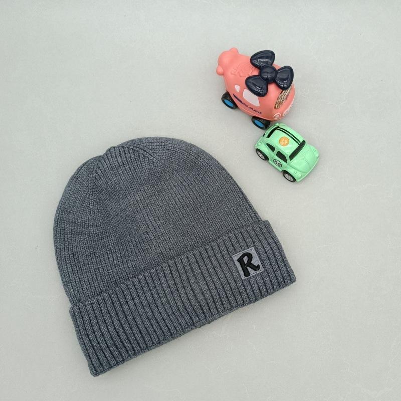 

Printing R Letter Knitted Hat Solid Color Beanie Caps Windproof Gifts Fashion сірий колір